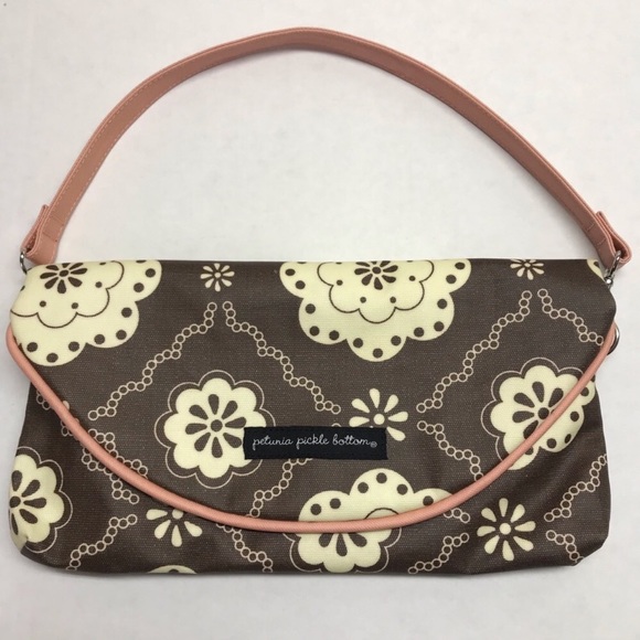 Petunia Pickle Bottom Diaper Clutch - Picture 1 of 5